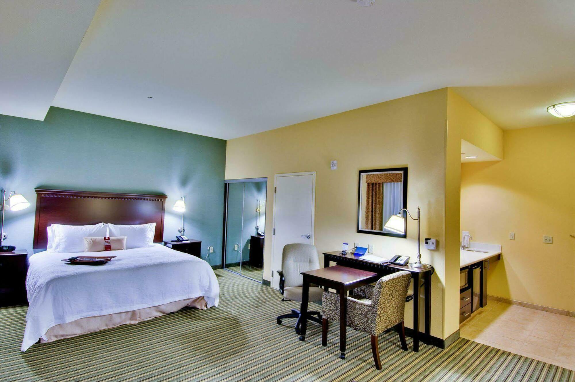 Hampton Inn & Suites Fort Belvoir Alexandria South Habitación foto